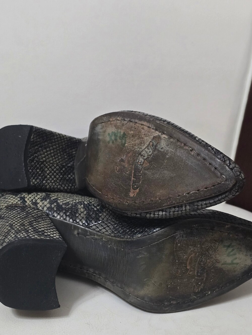 Freebird By Steven Joyce Lace Up Pumps In Green Snakeskin - Size 8 - Picture 9 of 11